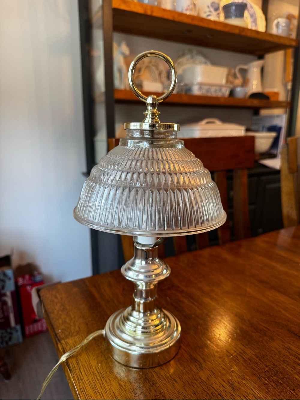 Vtg 1980’s Small Crystal Glass Gold Boudoir Nightlight Lamp Electric Works